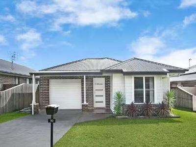 10 Wallis Avenue - Air Con, Garden
