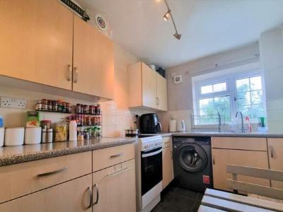 Flat for sale, Tarquin Close - Modern