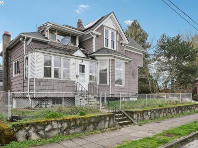 3954 SE TAYLOR ST - Corner Lot