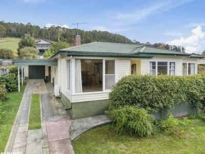 3 bedroom flat to rent - Unfurnished