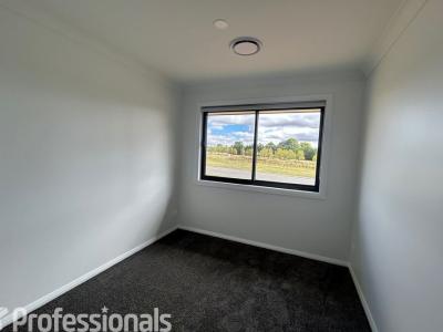 49 Rifle Range Road - Air Con, Garden
