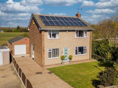 Denholme Meadow, South Elmsall, Pontefract, West Yorkshire, WF9