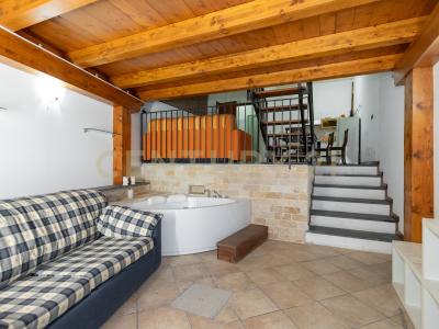 Via Lettighieri 53 - Stato Ottimo, Jacuzzi