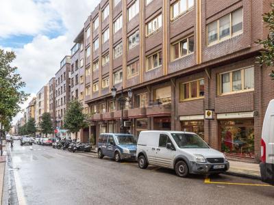 Piso en Venta en Oviedo - Piso