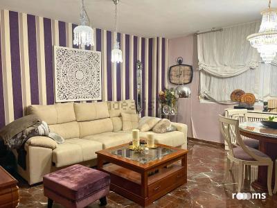 Piso en Venta en Jaén - Piso