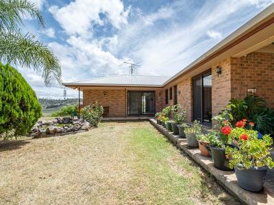 347 Ogunbil Road - Cottage, Garden