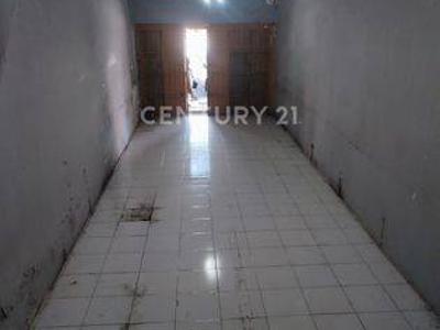 Jembatan Penyeberangan - Rumah