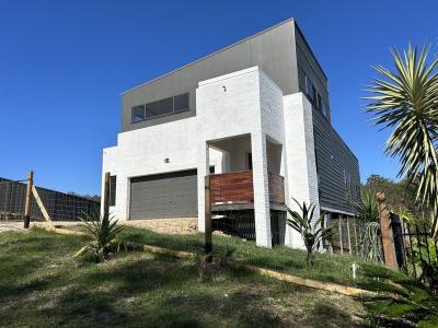 House for sale 14 West Street