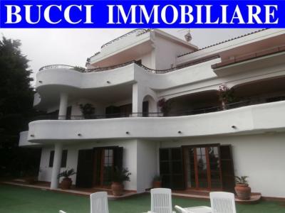 Contrada Macchiano - Balcone, Giardino, Villa